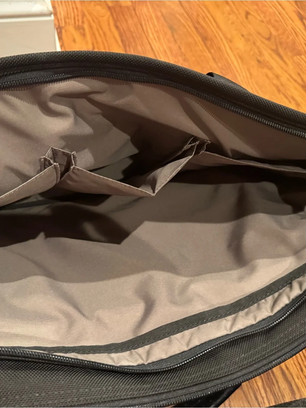 Victorinox Black Men's Briefcase Laptop Bag with Front Pocket